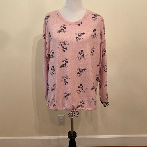 Womens Disney brand “Mickey & Minnie”lounging pajama set - Picture 4 of 10